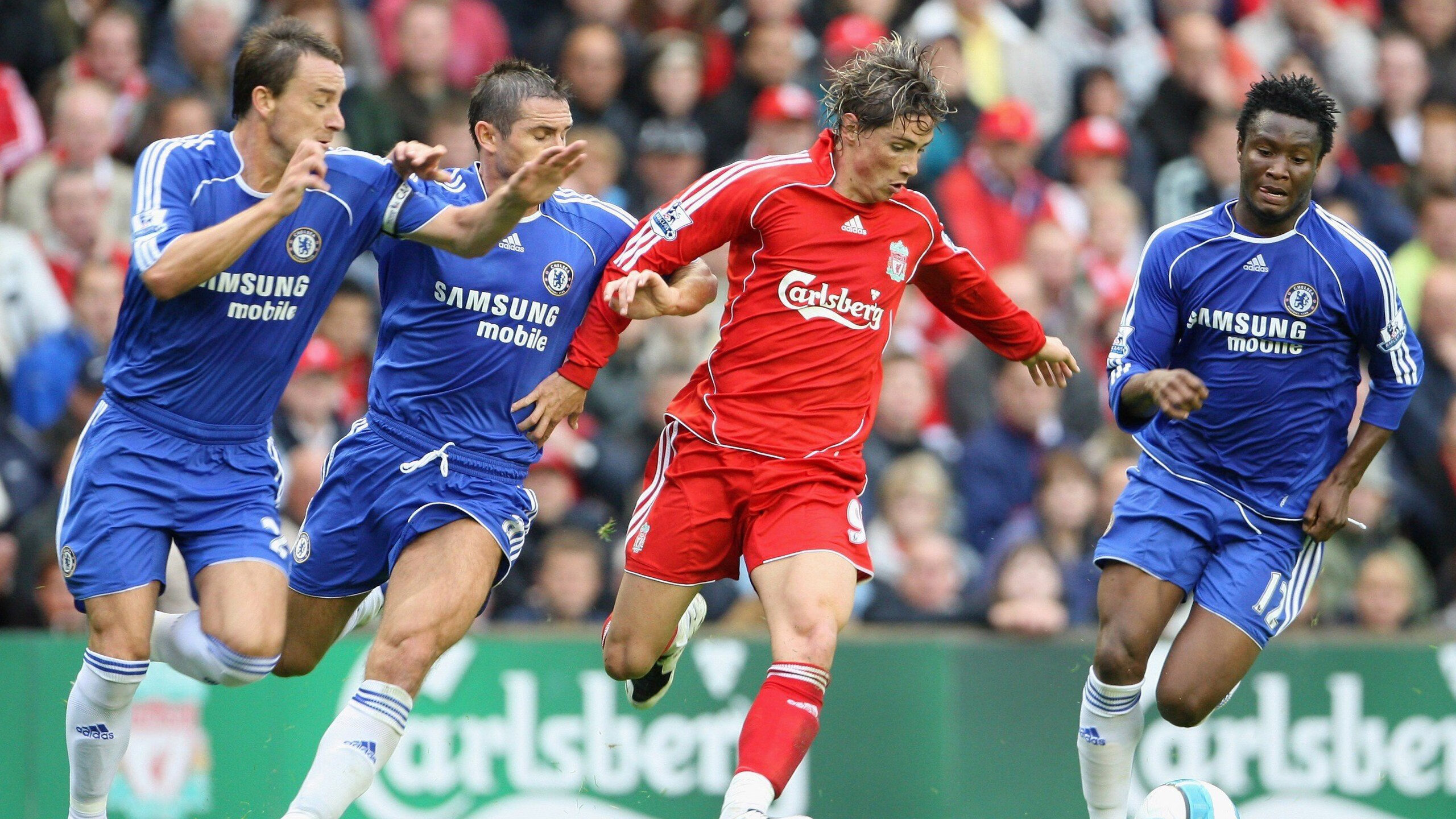 开云官网-铁血防线对决闪击风暴，德甲争冠生死局中的战术碾压与哲学博弈