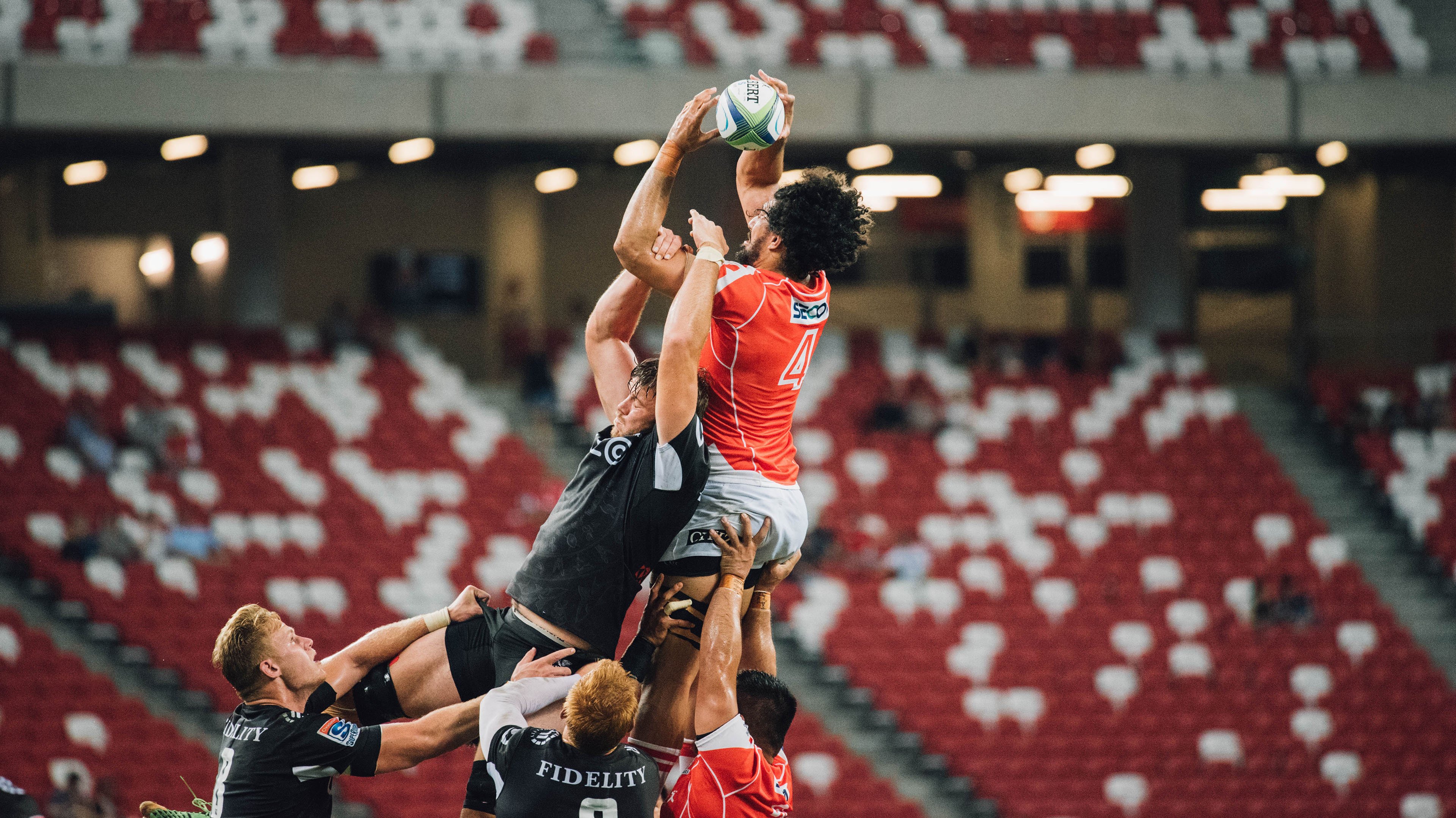 焰火在玫瑰碗绽放,扎克·拉文的足球启示录