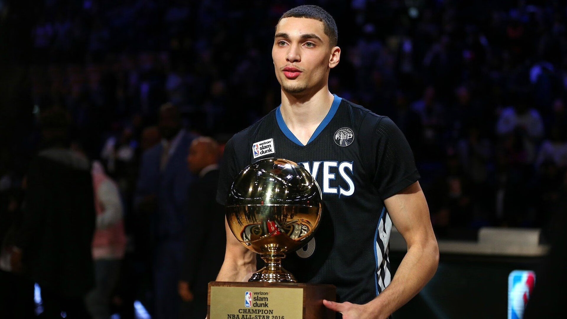 哈弗茨单节统治攻防！法国男篮梦幻一节击溃奥地利，赛后评分拉满引爆舆论