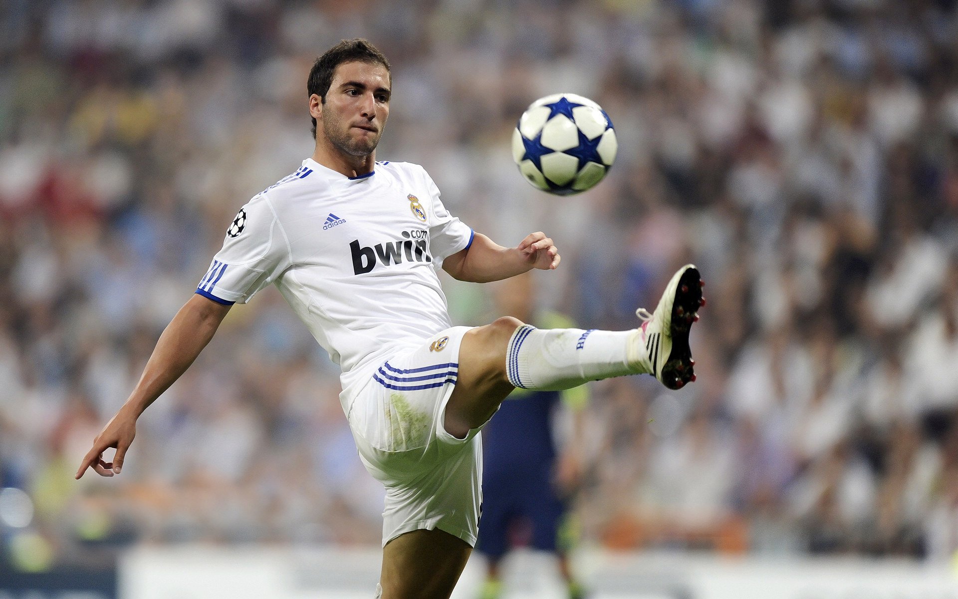 硬仗之王贝林厄姆，当现代足球需要英雄时，他站了出来